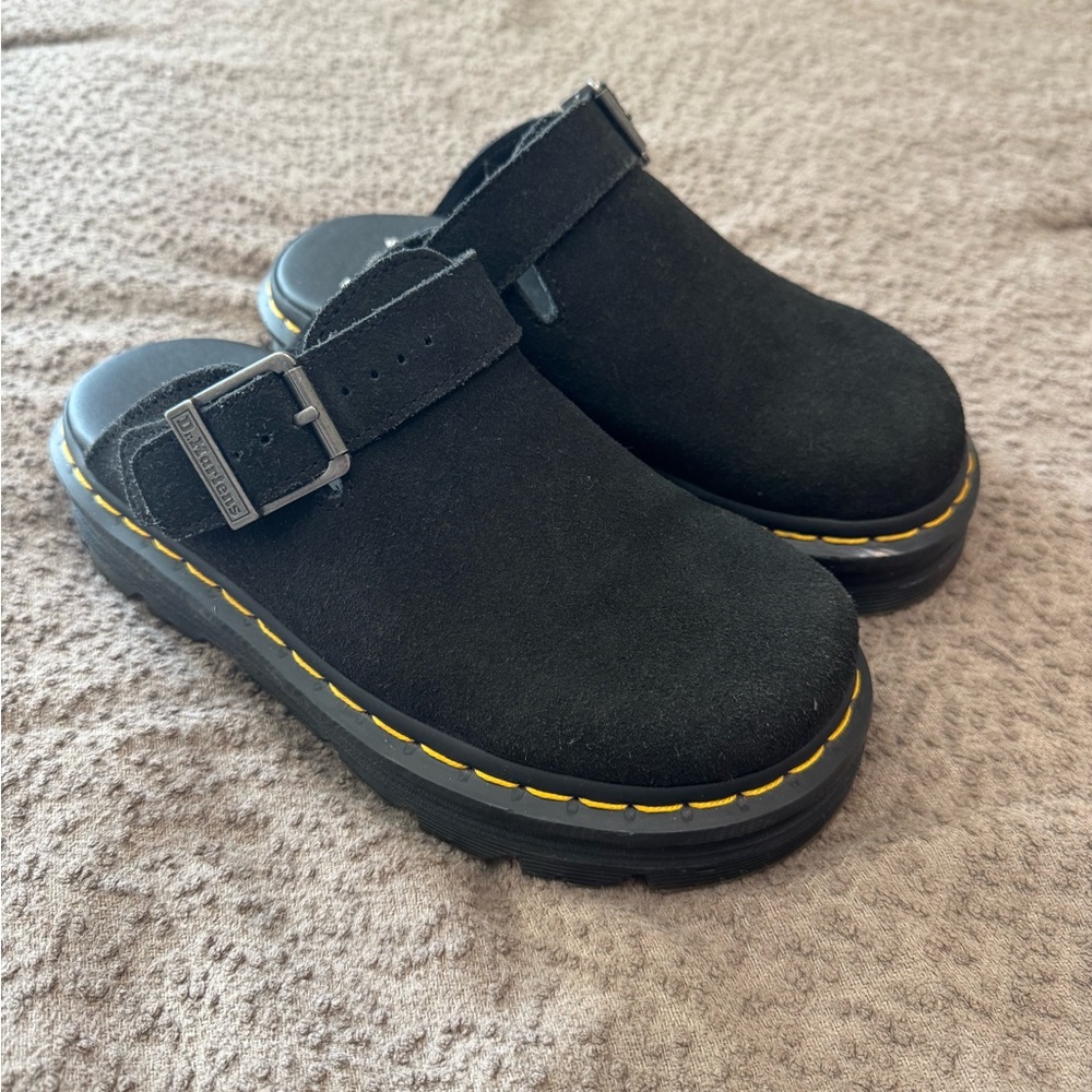 Dr. Martens Zebzag Slingback Platform Mule - Black